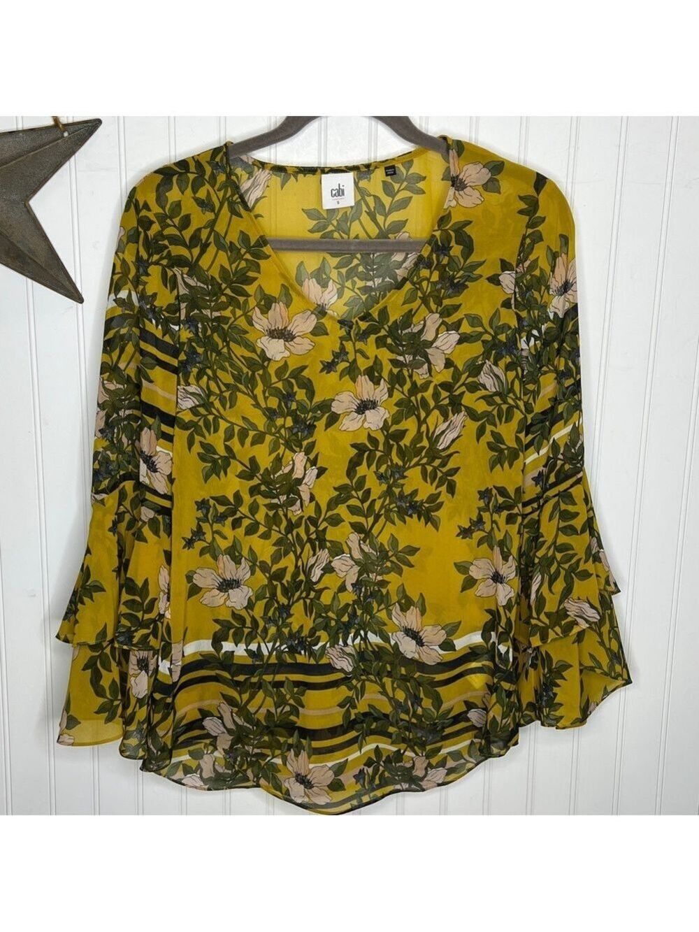 CAbi Green and Yellow Floral V-Neck Top Size Small